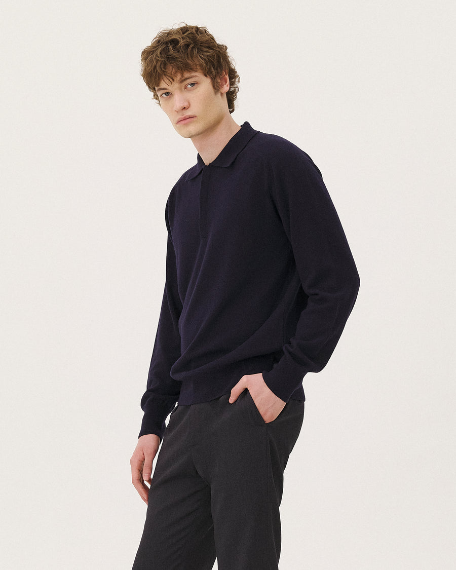 Hanzo Navy, polo en laine mérinos NOYOCO, homme AW26 studio