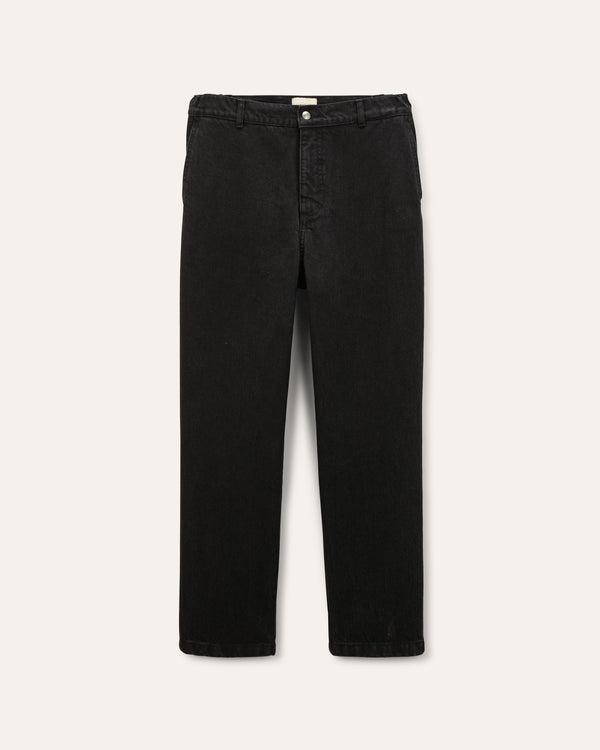 Calder Black, jean en coton biologique NOYOCO, packshot AW26 studio