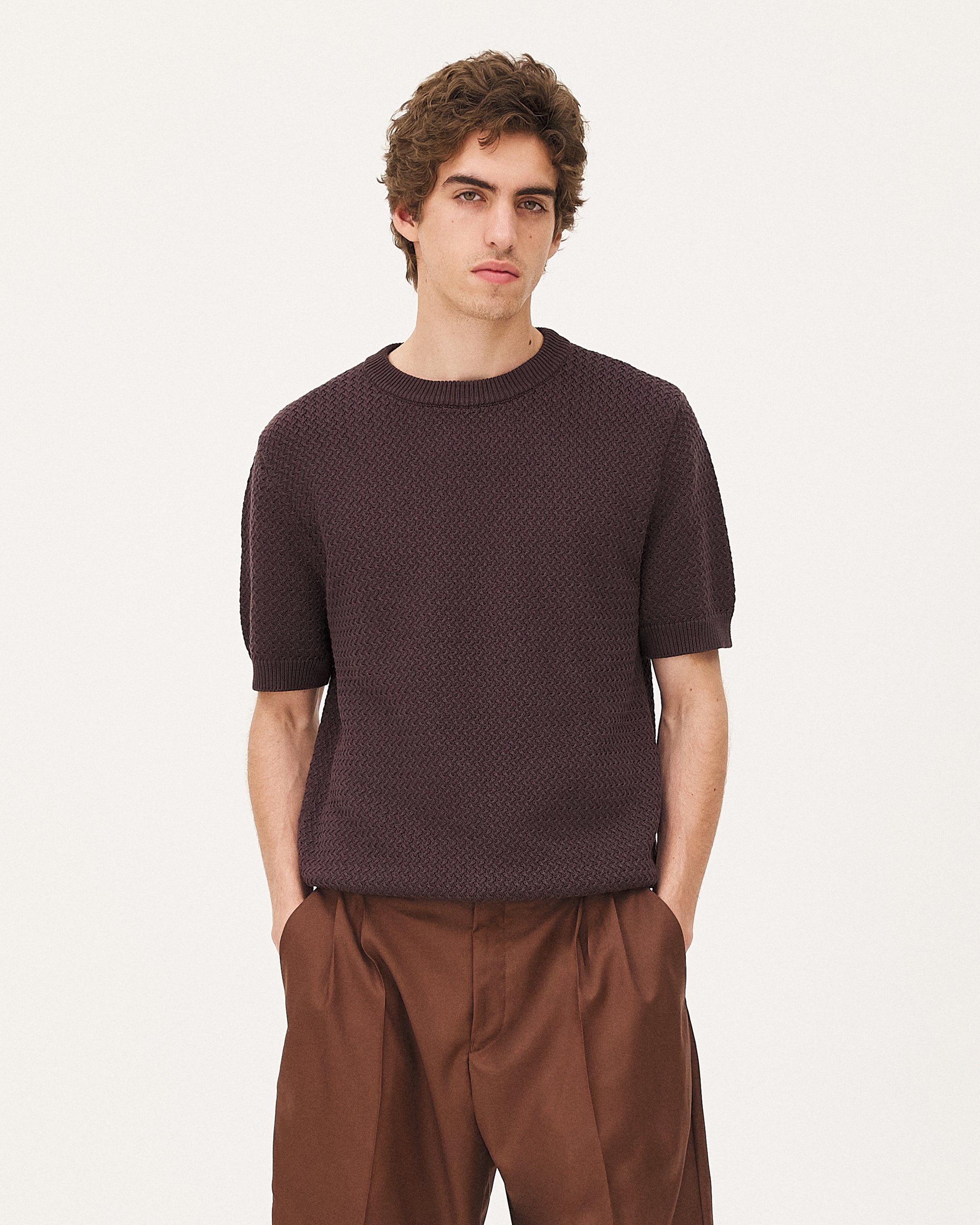 Madera Brown, t-shirt en coton biologique NOYOCO, homme ss26 studio