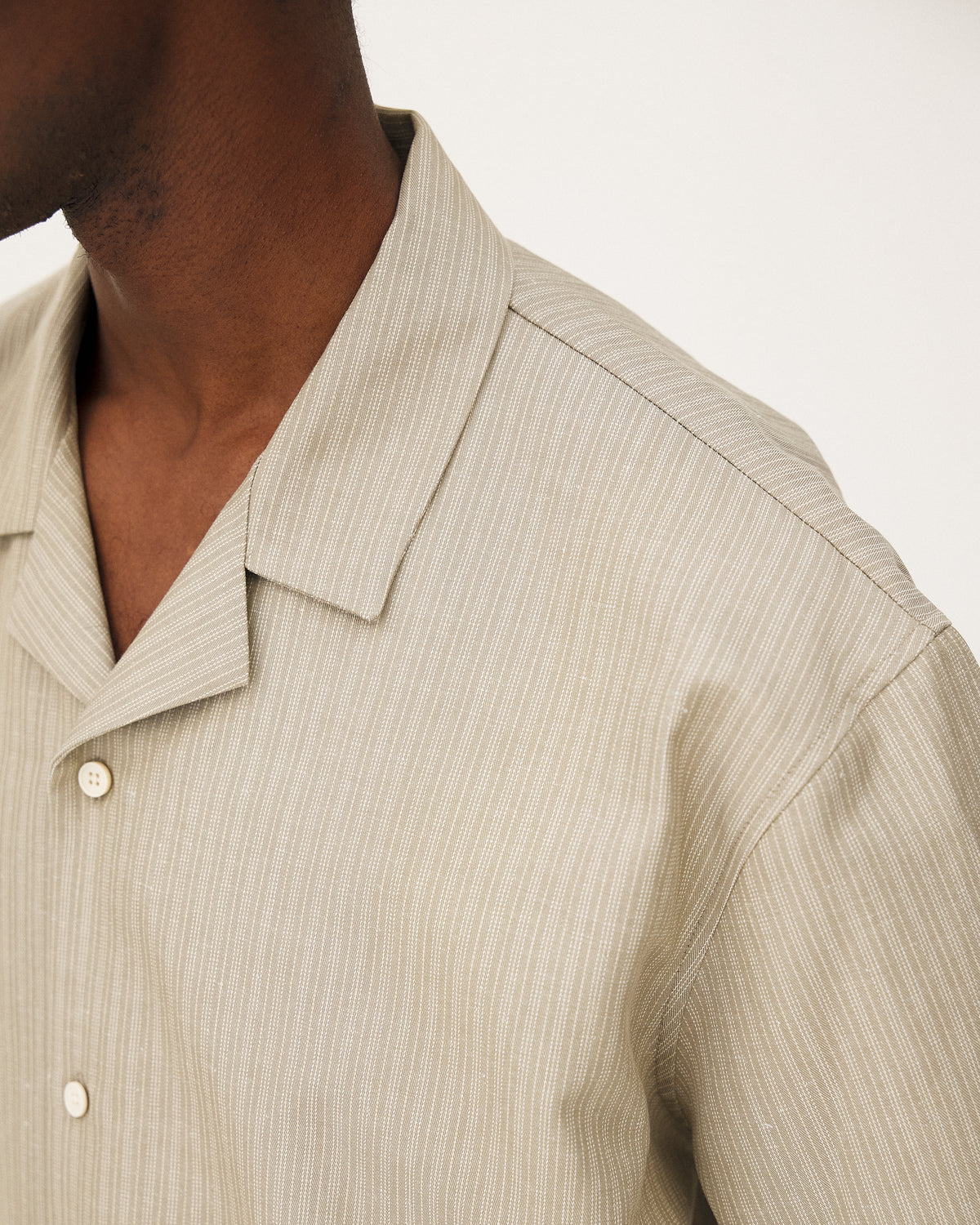 Orléans Beige rayé - porté homme