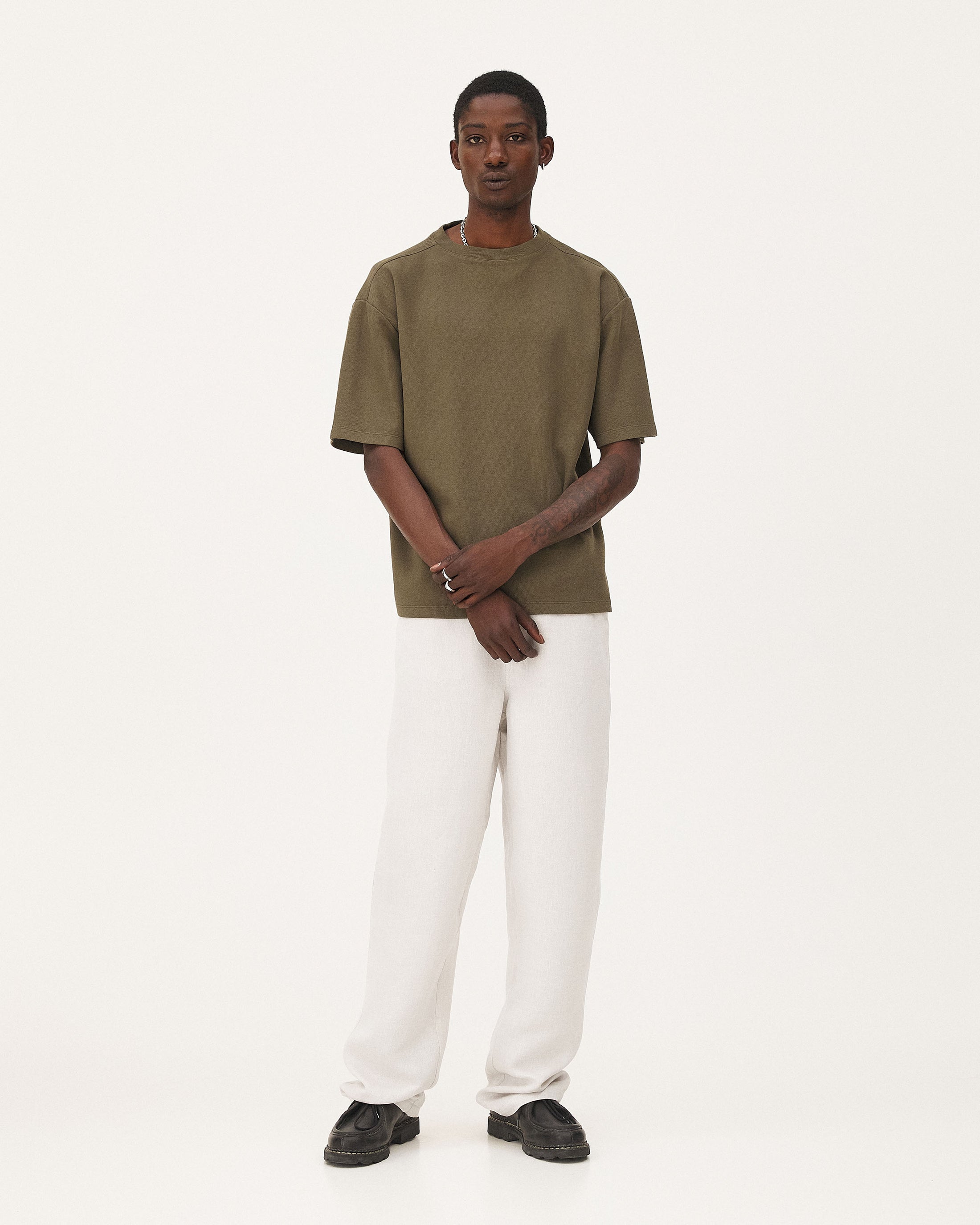 Tanger Khaki, t-shirt en coton biologique NOYOCO, homme ss26 studio
