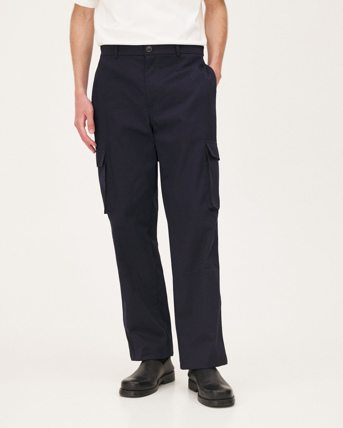 Cargo Navy, pantalon en coton biologique NOYOCO, detail ss26 studio