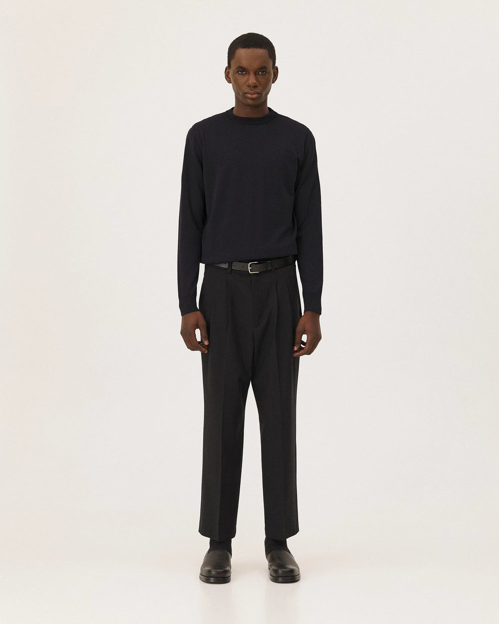 Tunis Navy, pull en laine mérinos et coton biologique NOYOCO, homme AW26 studio