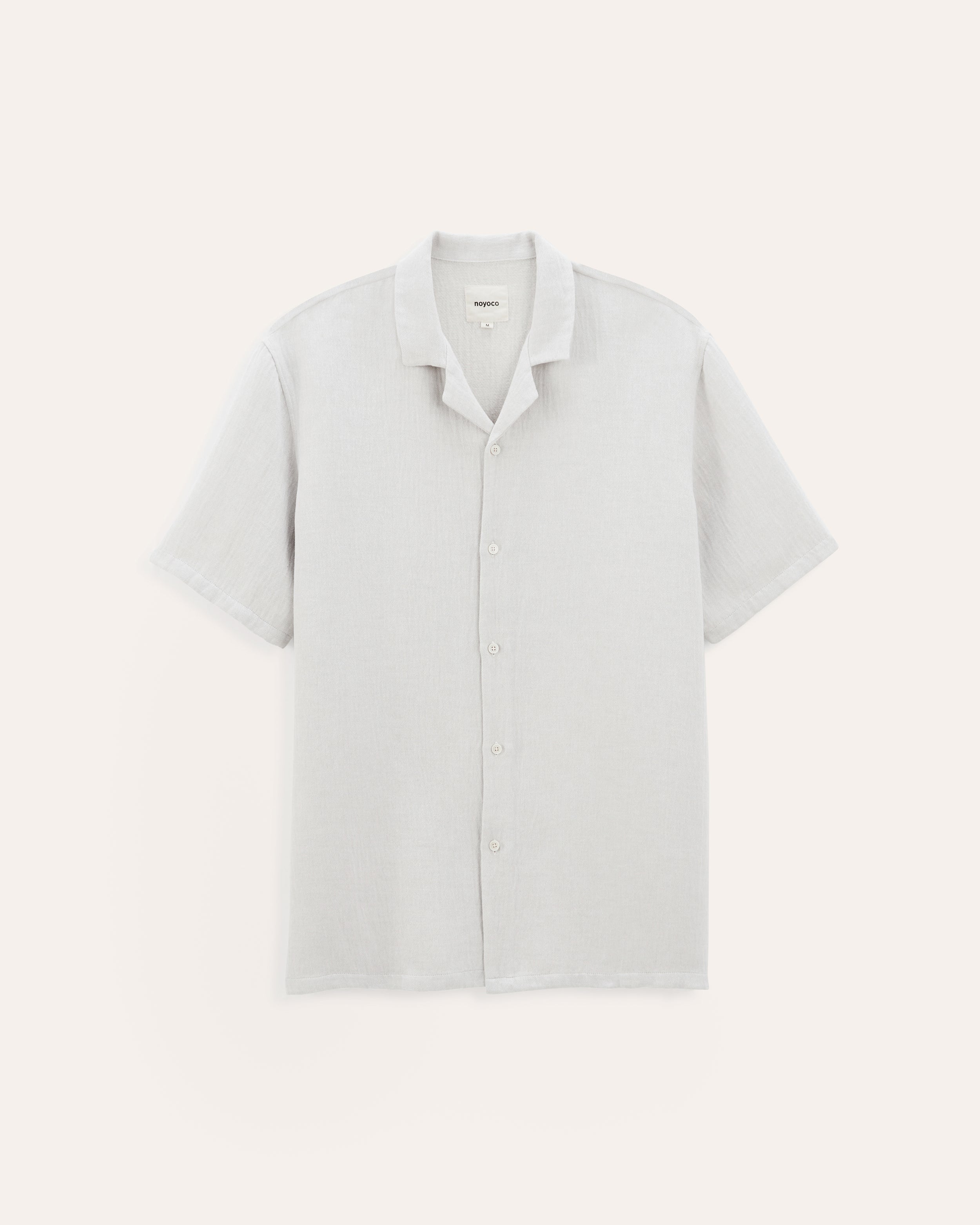 packshot ss26 studio