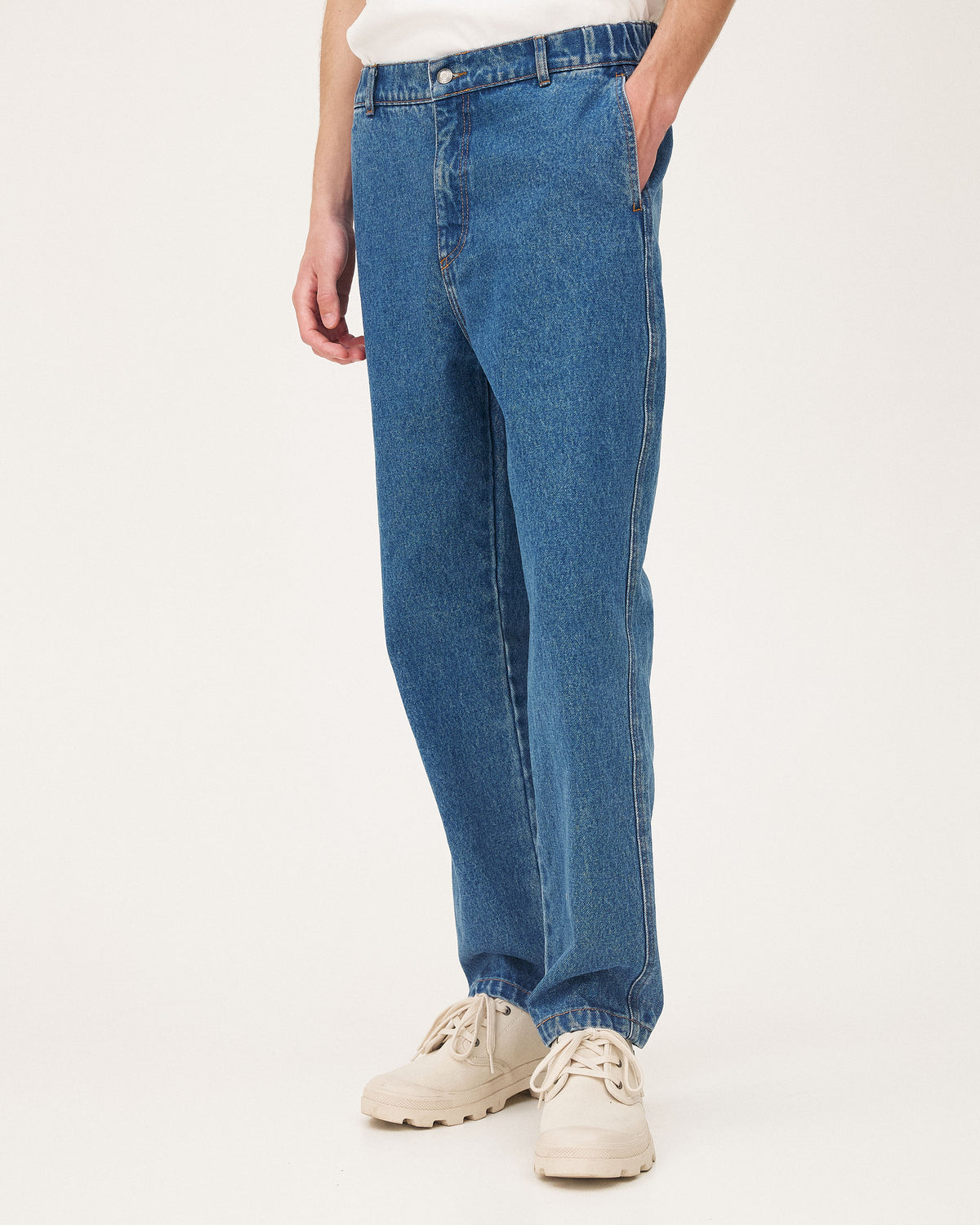 Calder Denim light, jean en coton biologique NOYOCO, detail ss26 studio
