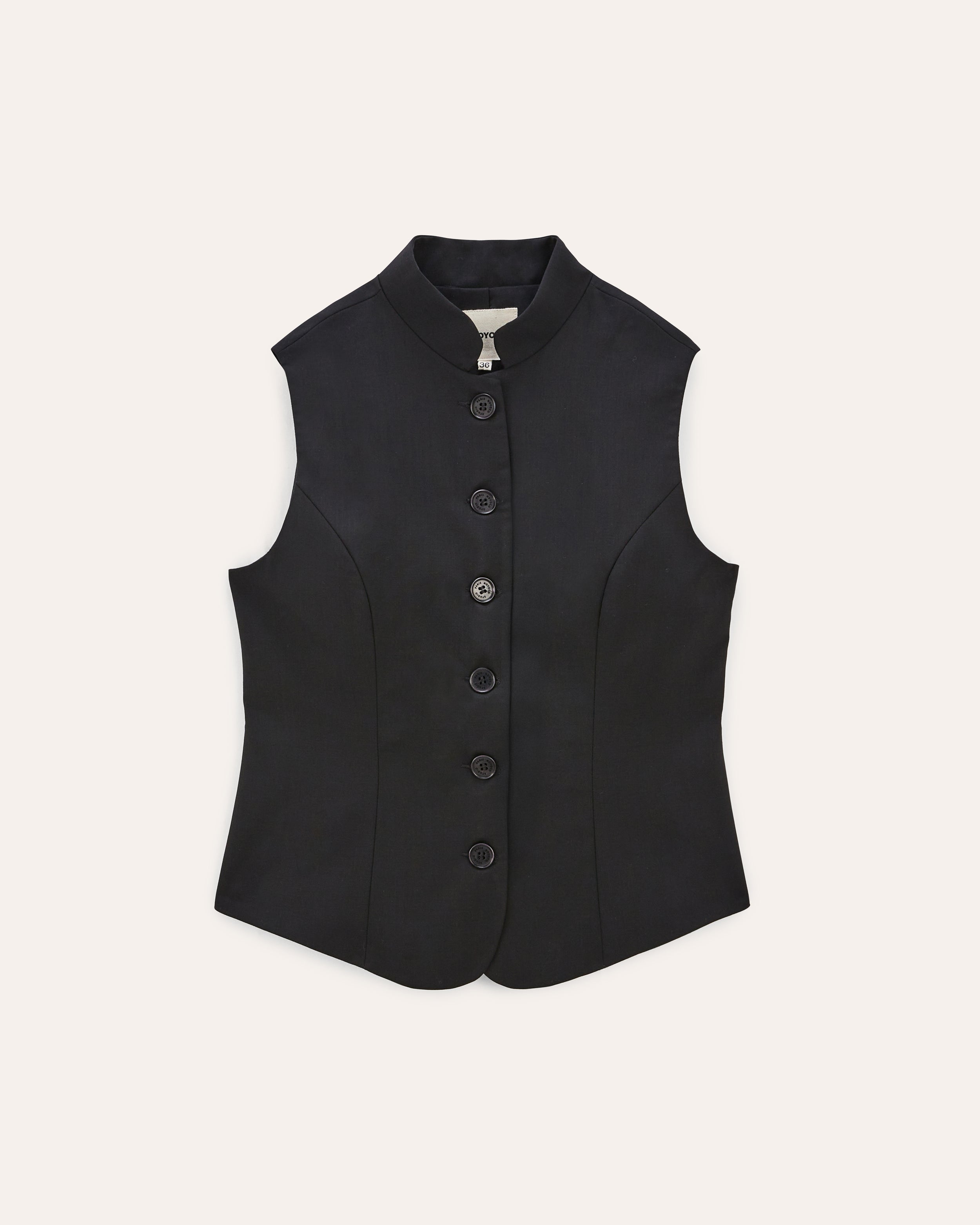 packshot ss26 studio