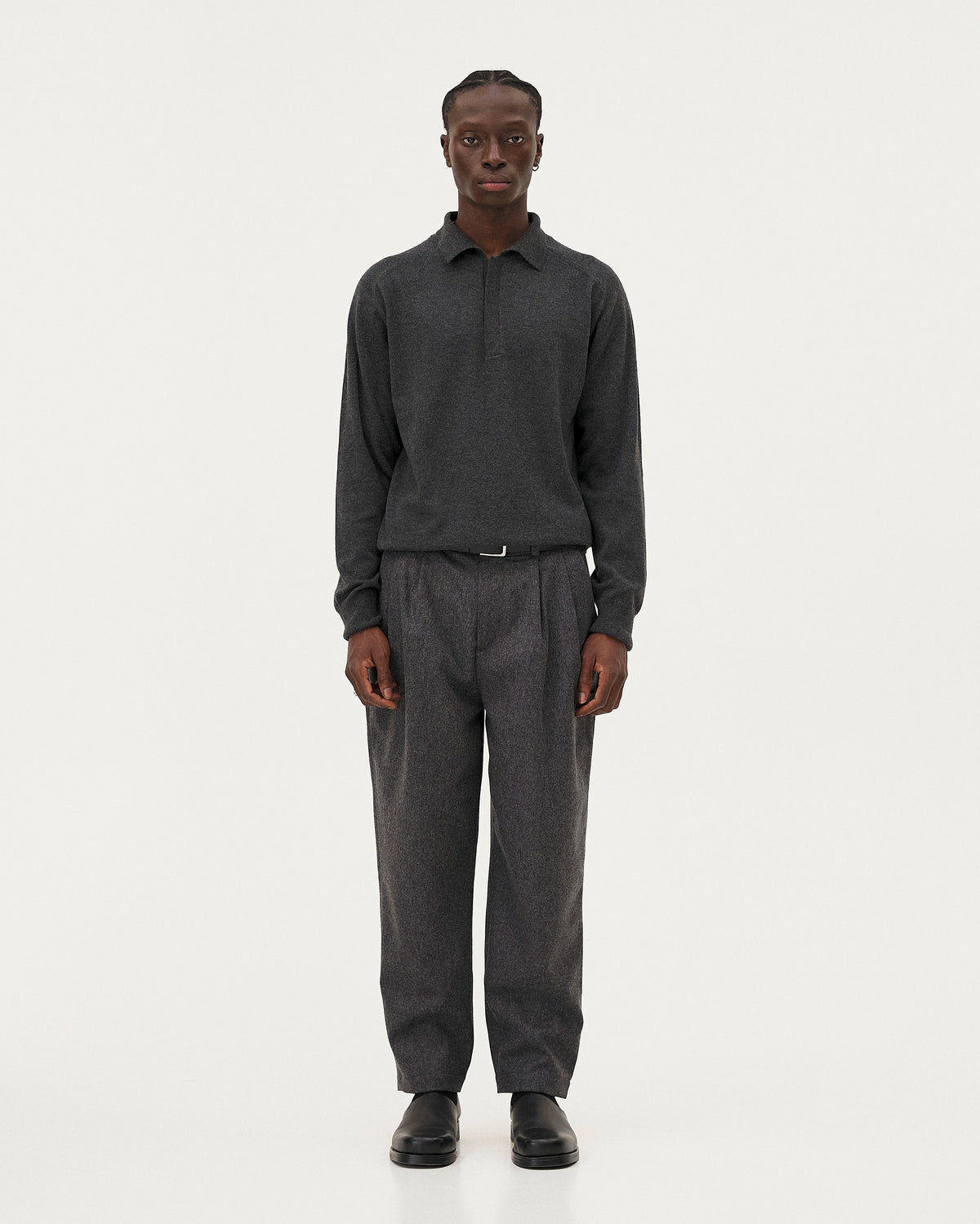 Hanzo Anthracite, polo en laine mérinos NOYOCO, homme AW25 studio