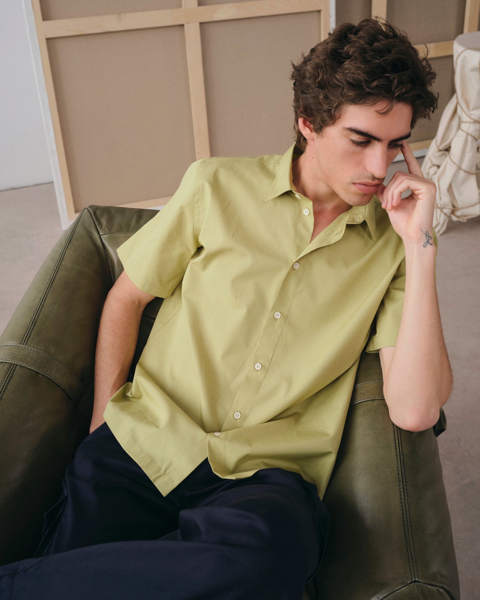 Rio Pistachio, chemise en coton upcyclé NOYOCO, homme edito SS26