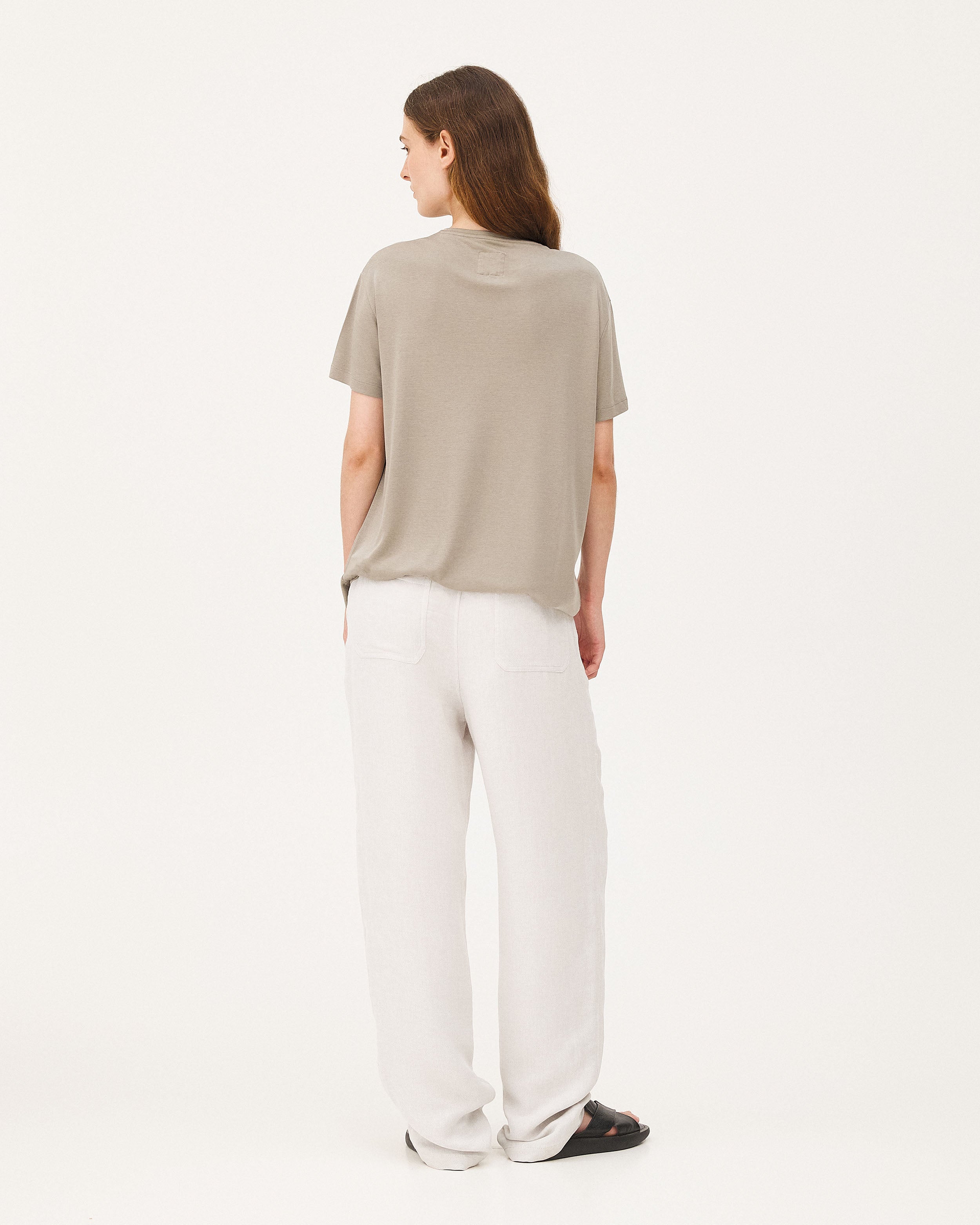 Faro Olive - womenswear look
