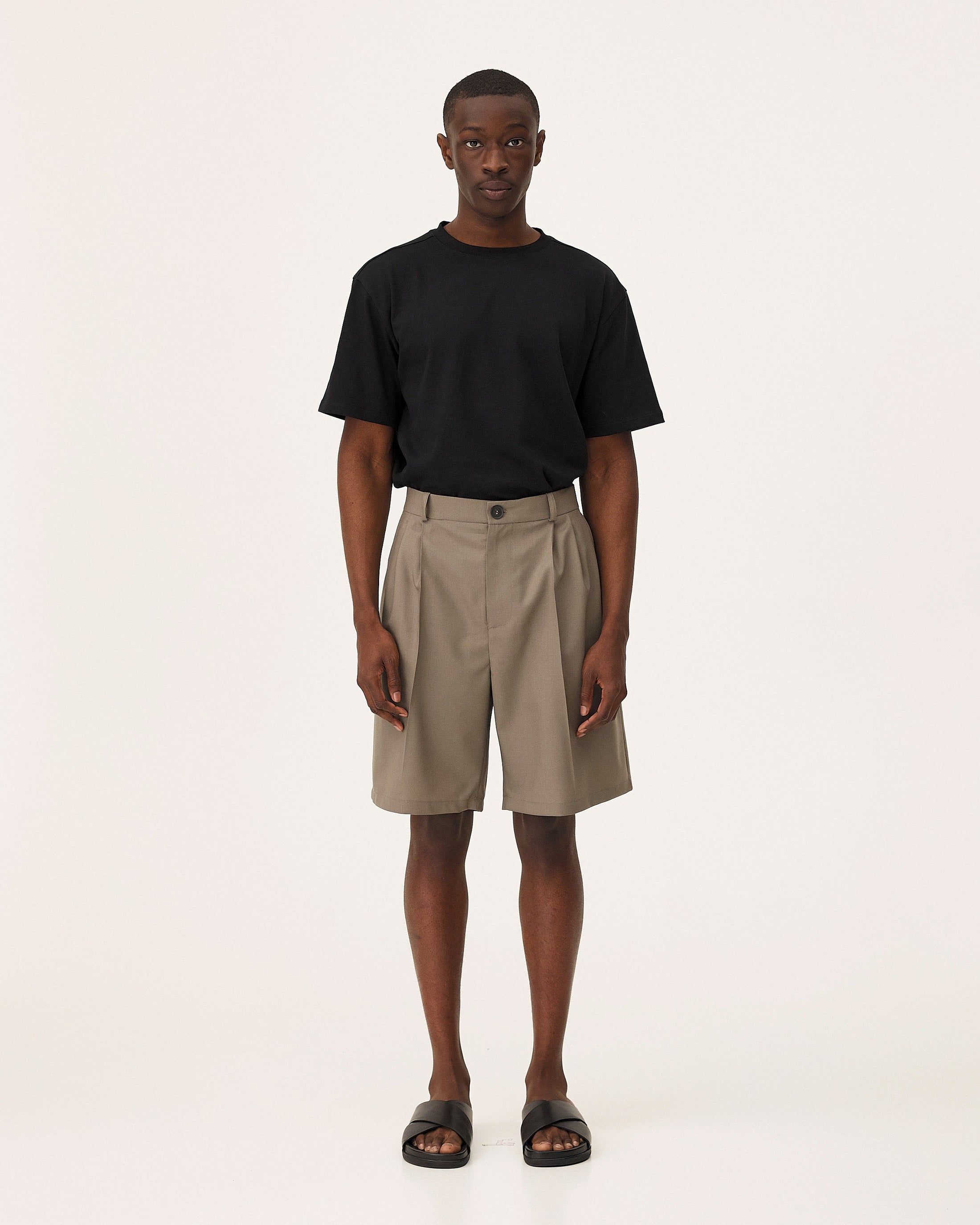 Como Stone, short en laine vierge NOYOCO, homme ss26 studio