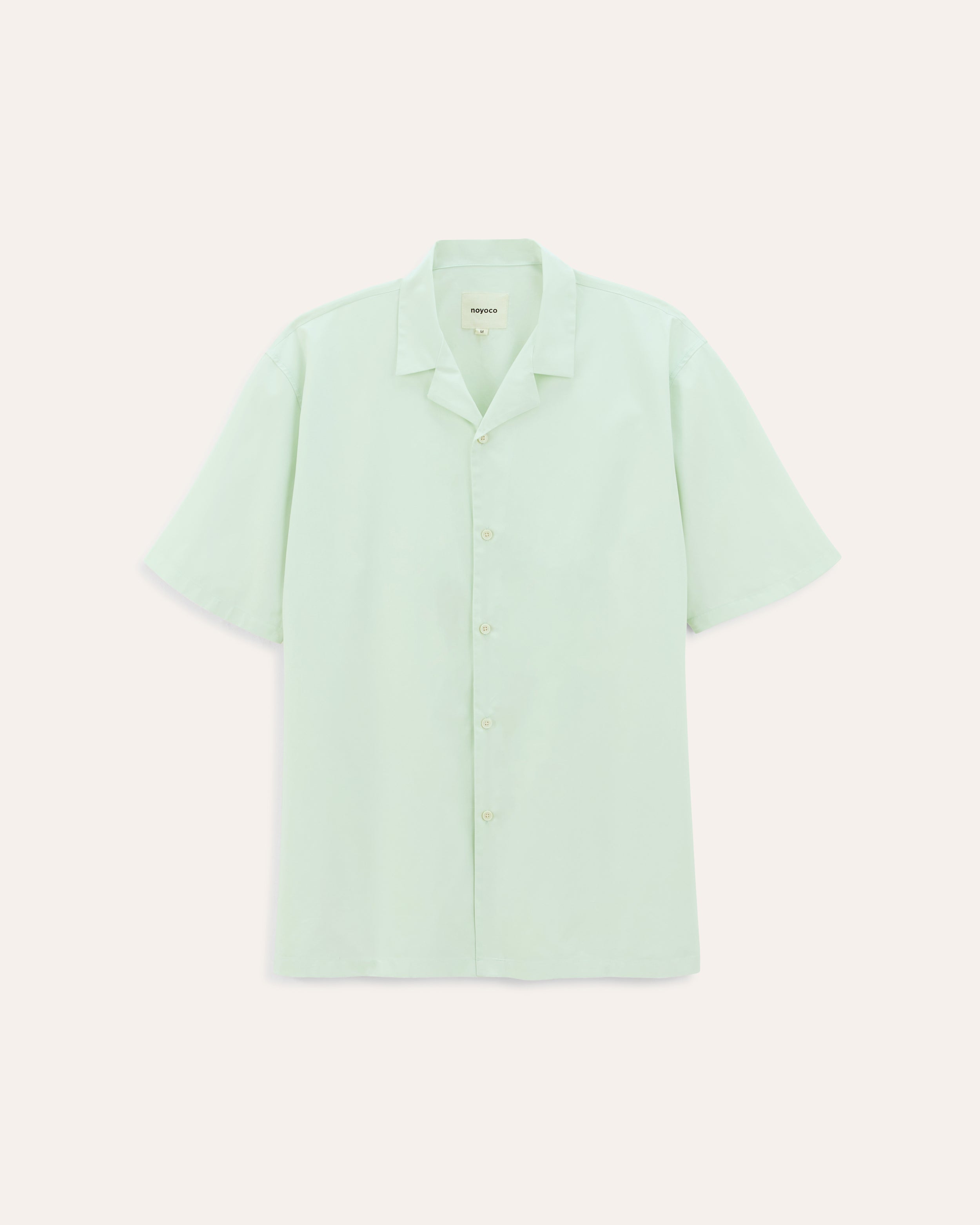 packshot ss26 studio