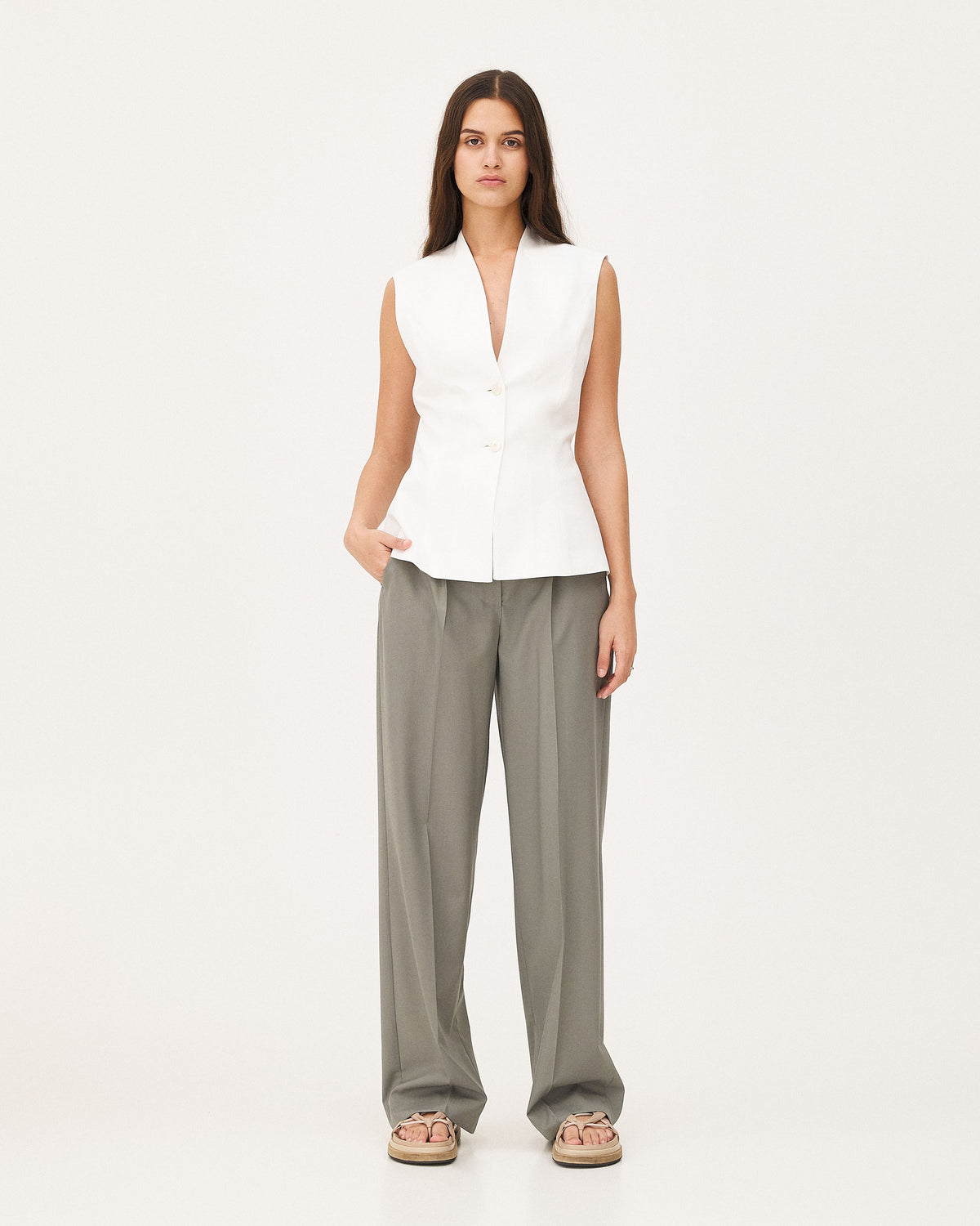 Hegra White, gilet en lyocell et coton NOYOCO, femme ss26 studio