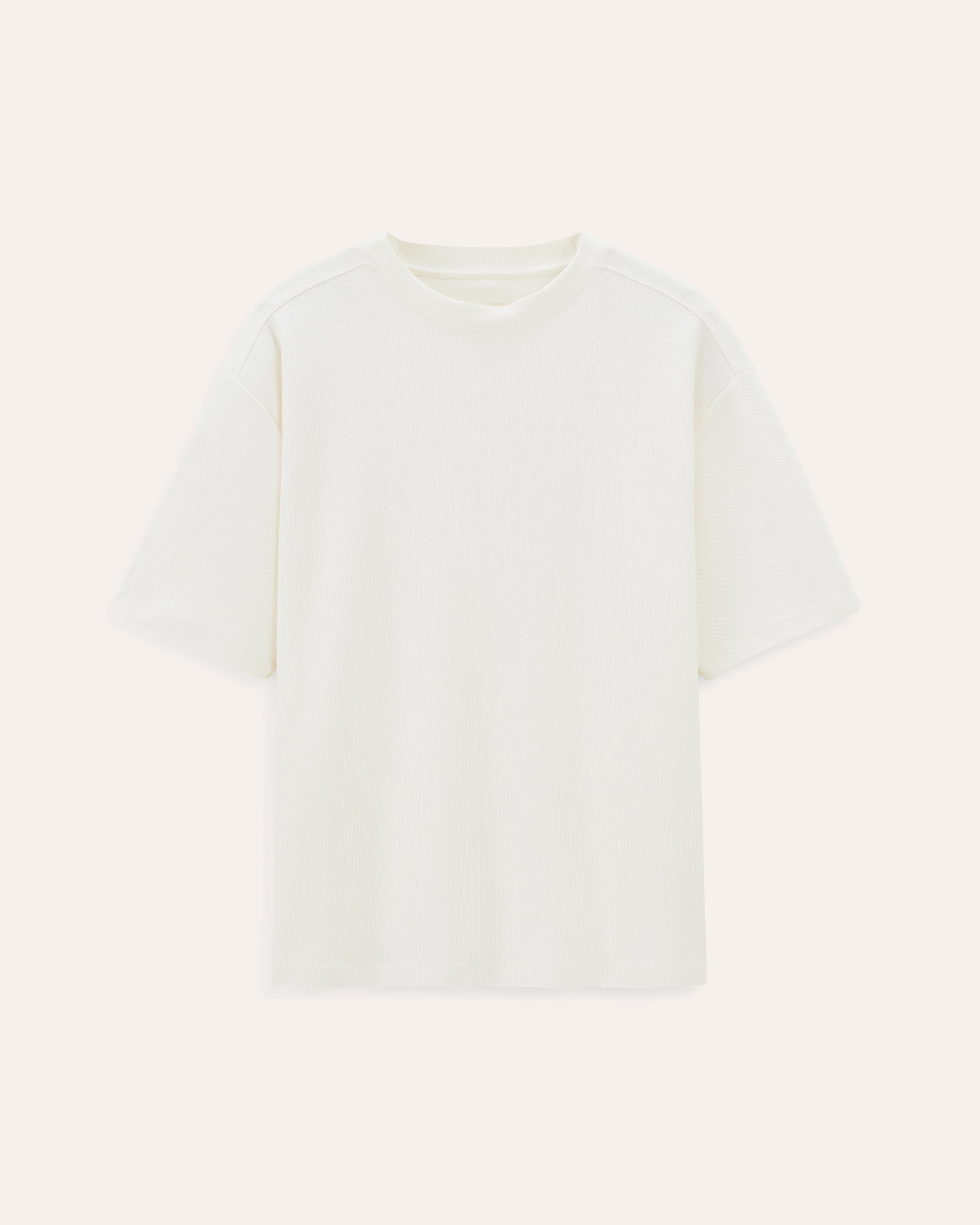 packshot ss26 studio