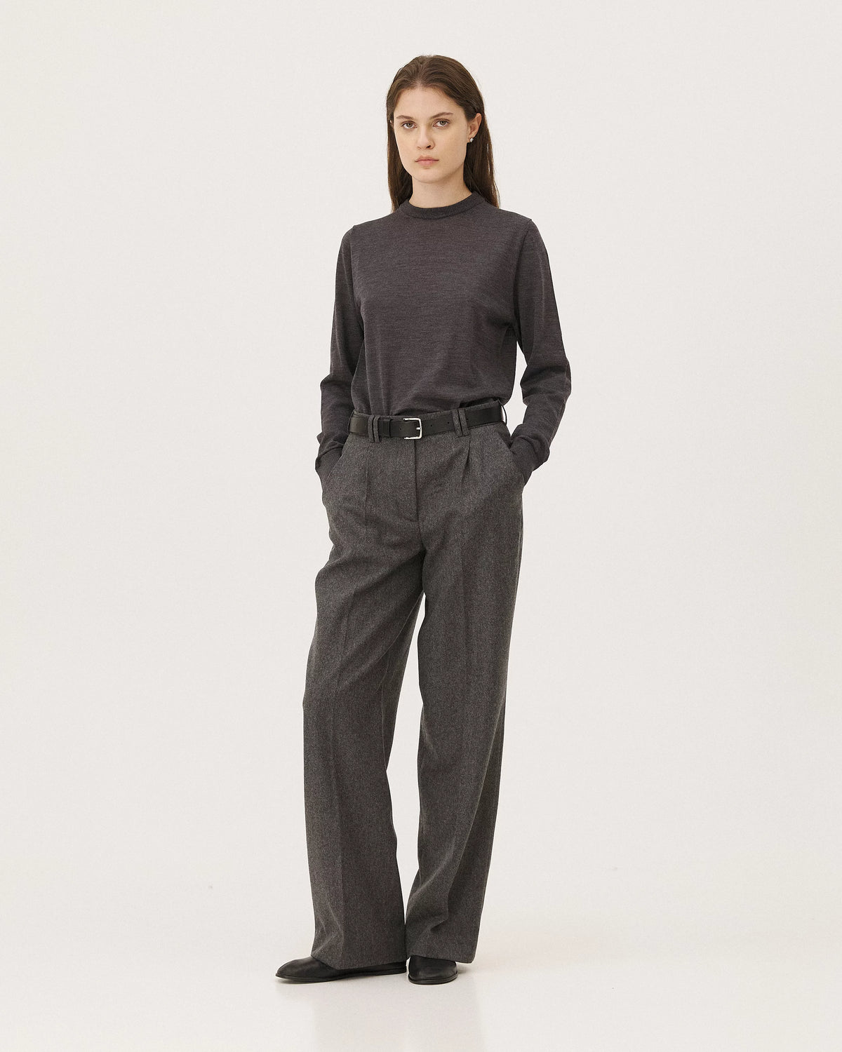 Tunis Anthracite, pull en laine mérinos NOYOCO, femme AW26 studio