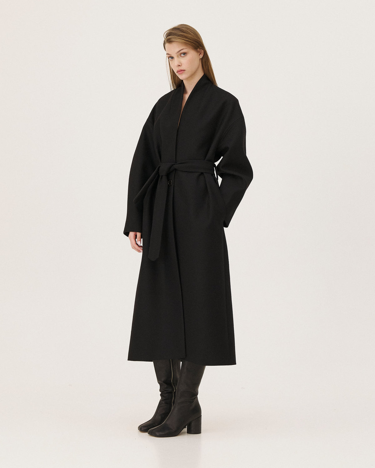 Aure Black
