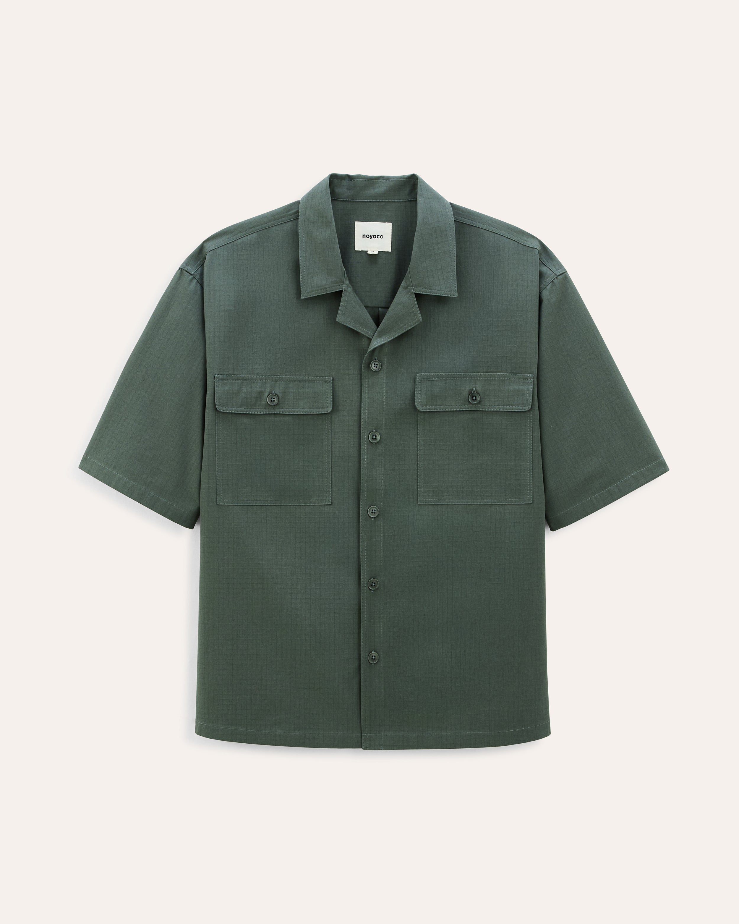 packshot ss26 studio