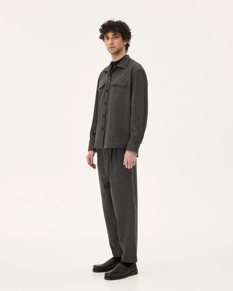 Mars Slate, surchemise en flanelle de laine NOYOCO, homme AW25 studio