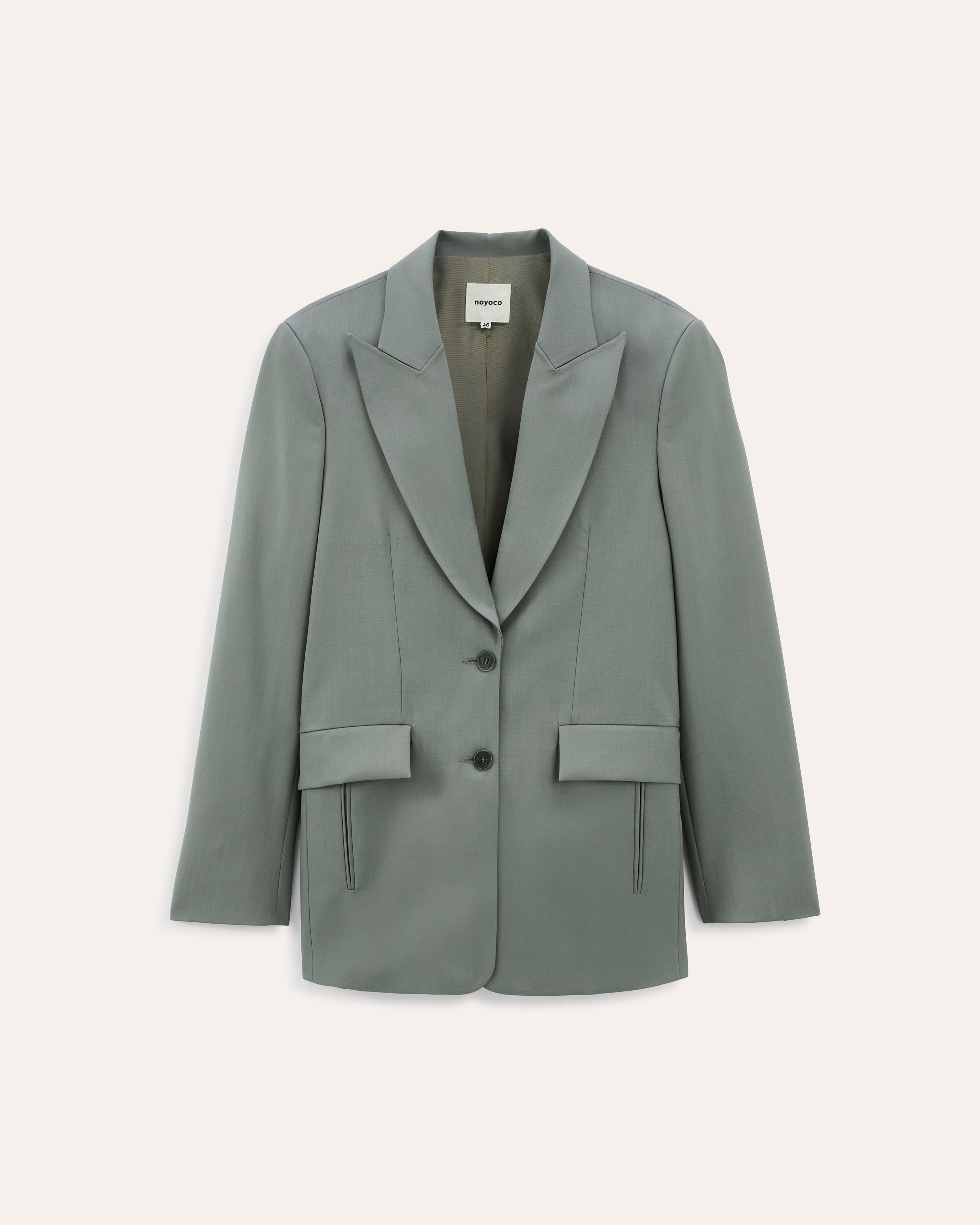 packshot ss26 studio