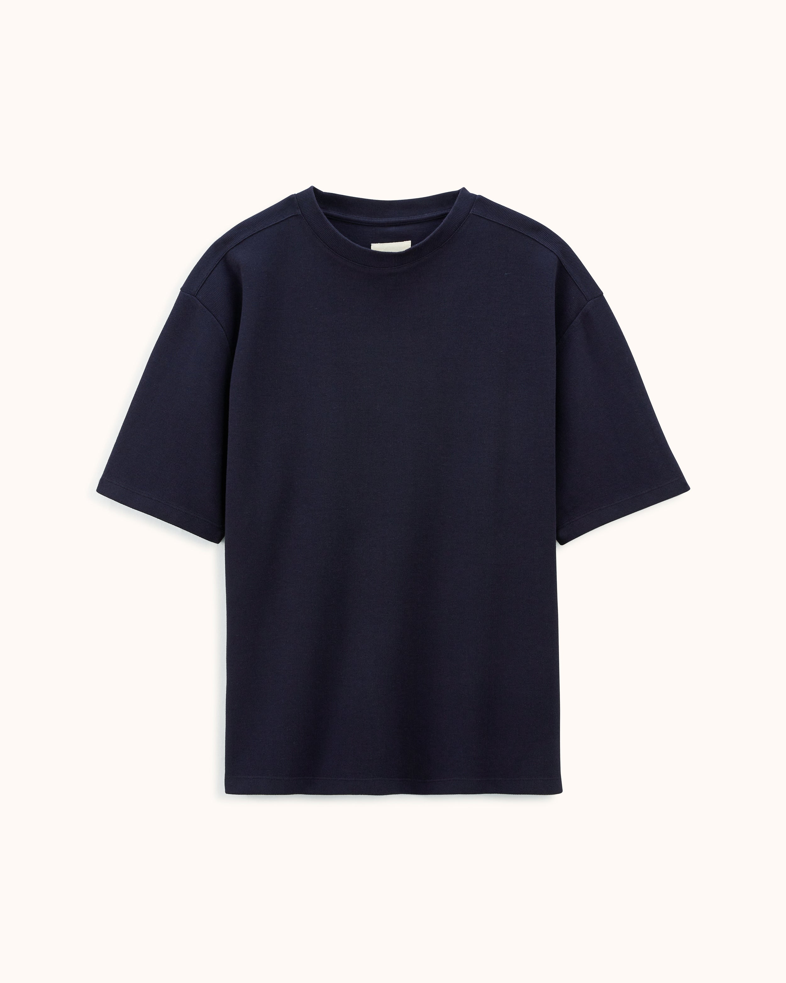 packshot ss26 studio